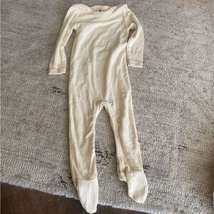 Cream Kids One Piece Footie Engel 9-12 months